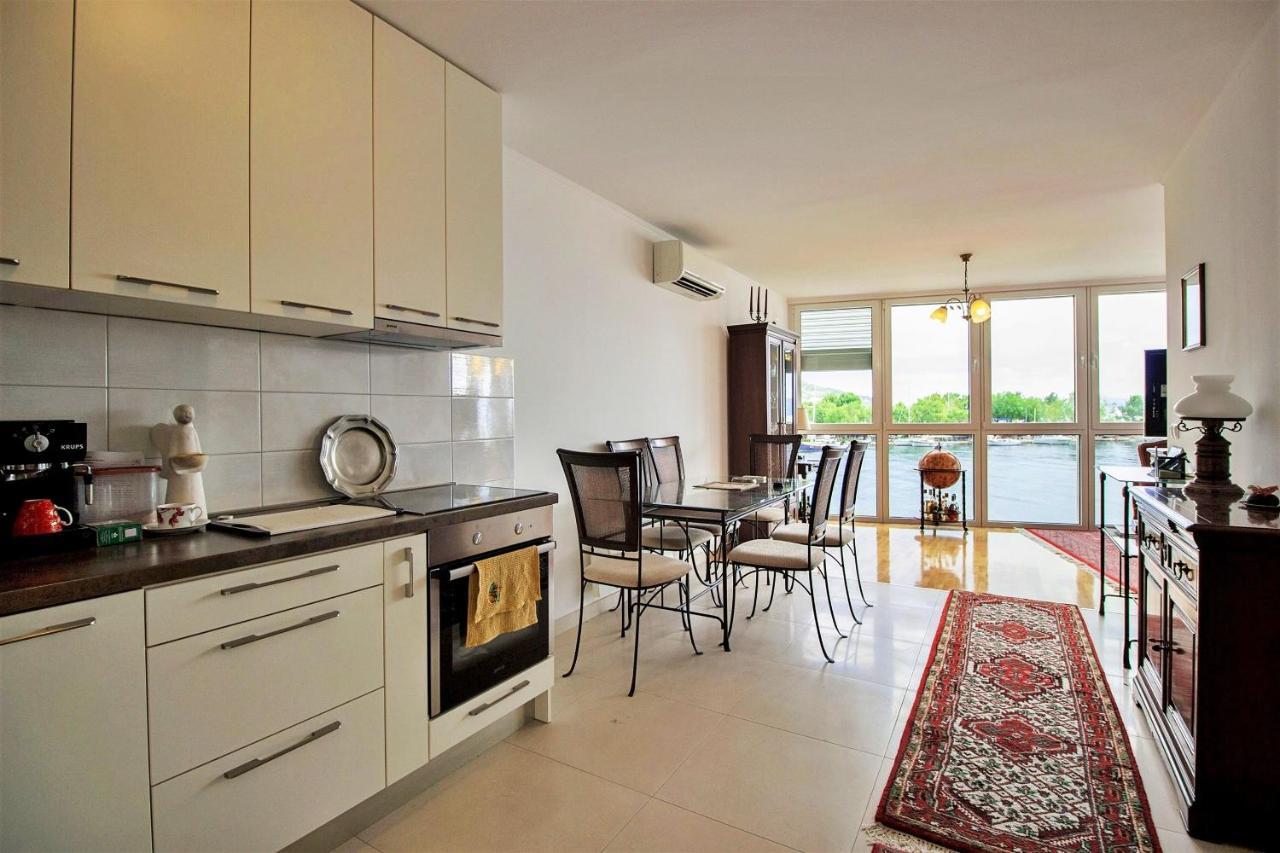 Apartment Lora Omiš Exterior foto